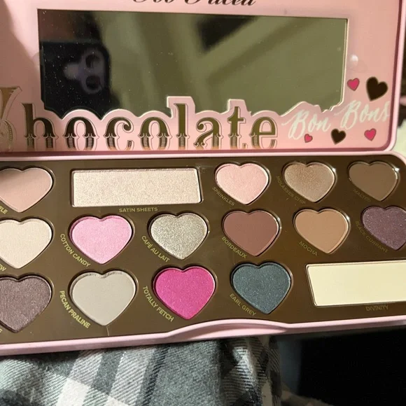 Too Faced Makeup Bundle all NEW - Picture 12 of 15